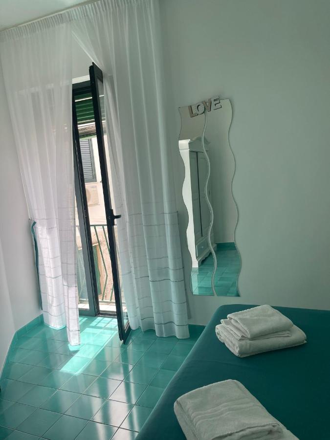 Ferienwohnung Casa Di Flora Vietri Exterior foto